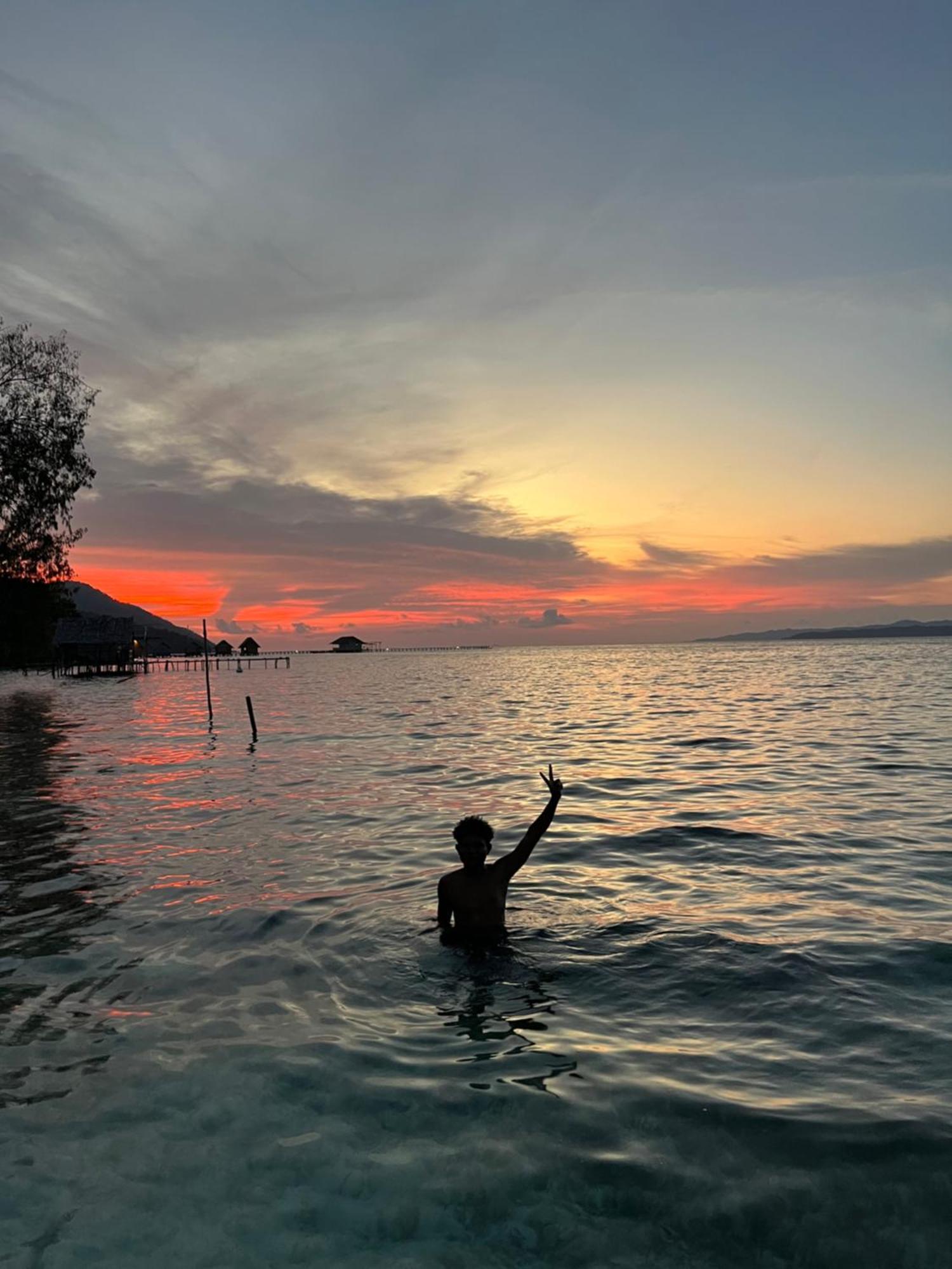 Junior Homestay Kri エクステリア 写真