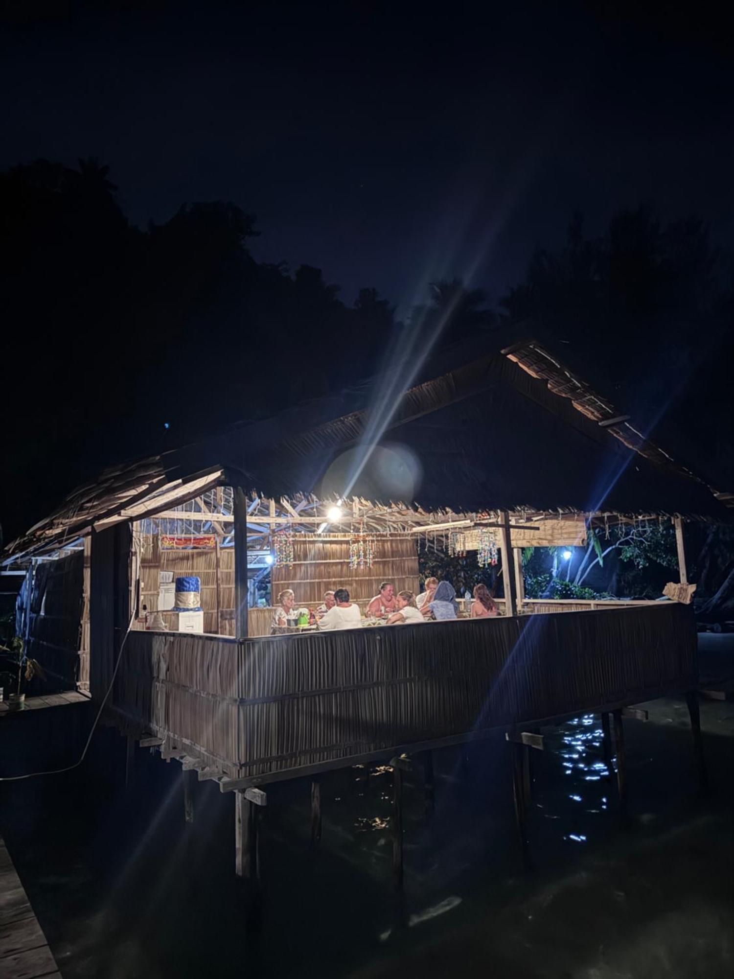 Junior Homestay Kri エクステリア 写真