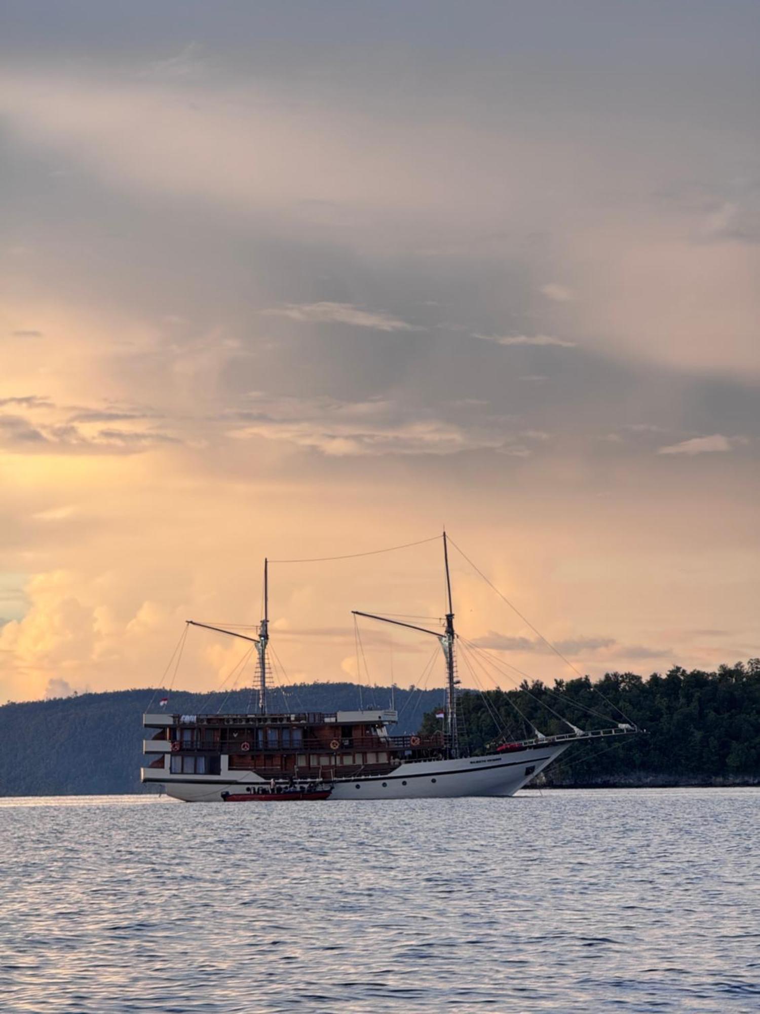 Junior Homestay Kri エクステリア 写真
