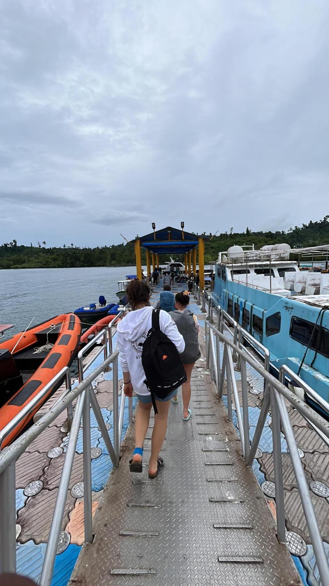 Junior Homestay Kri エクステリア 写真